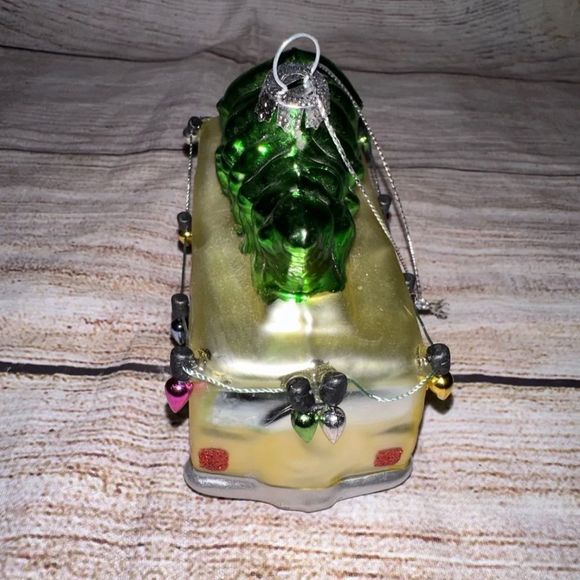 Camper with Christmas Tree on Top Figurine Ornament 4 .5 inches Vacation Holiday - Picture 3 of 8